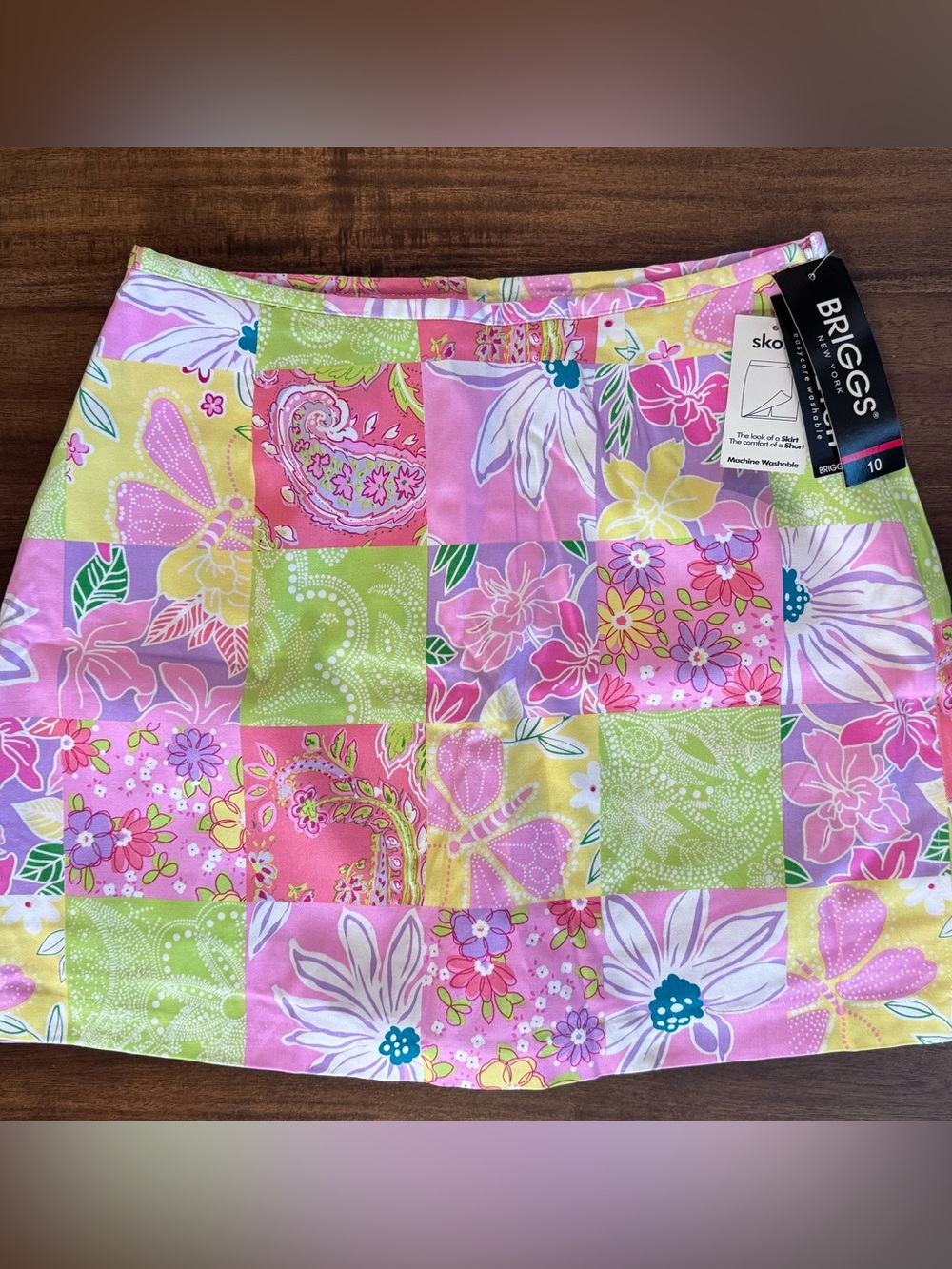 Briggs New York Pink and Green Floral Skort